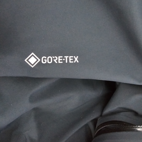 Mens medium rush jacket arcteryx - Picture 1 of 6